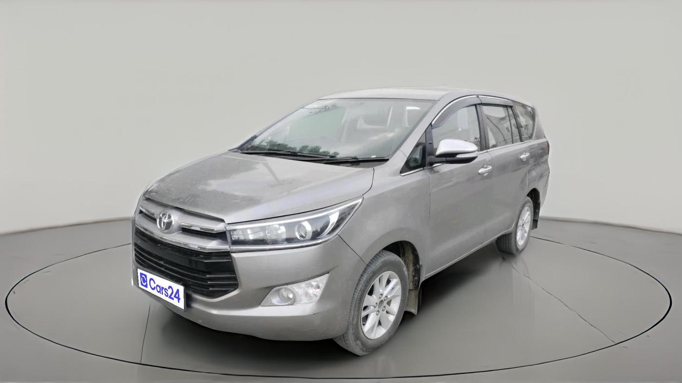 2017 Toyota Innova Crysta 2.4 ZX 7 STR, Diesel, Manual, 3,44,989 km, exterior
