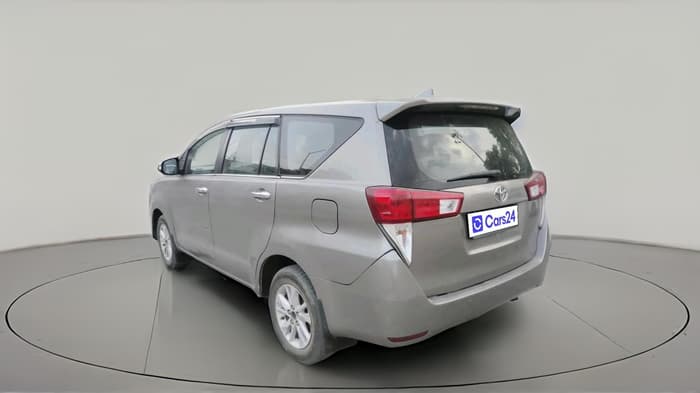 2017 Toyota Innova Crysta 2.4 ZX 7 STR, Diesel, Manual, 3,44,989 km, exterior