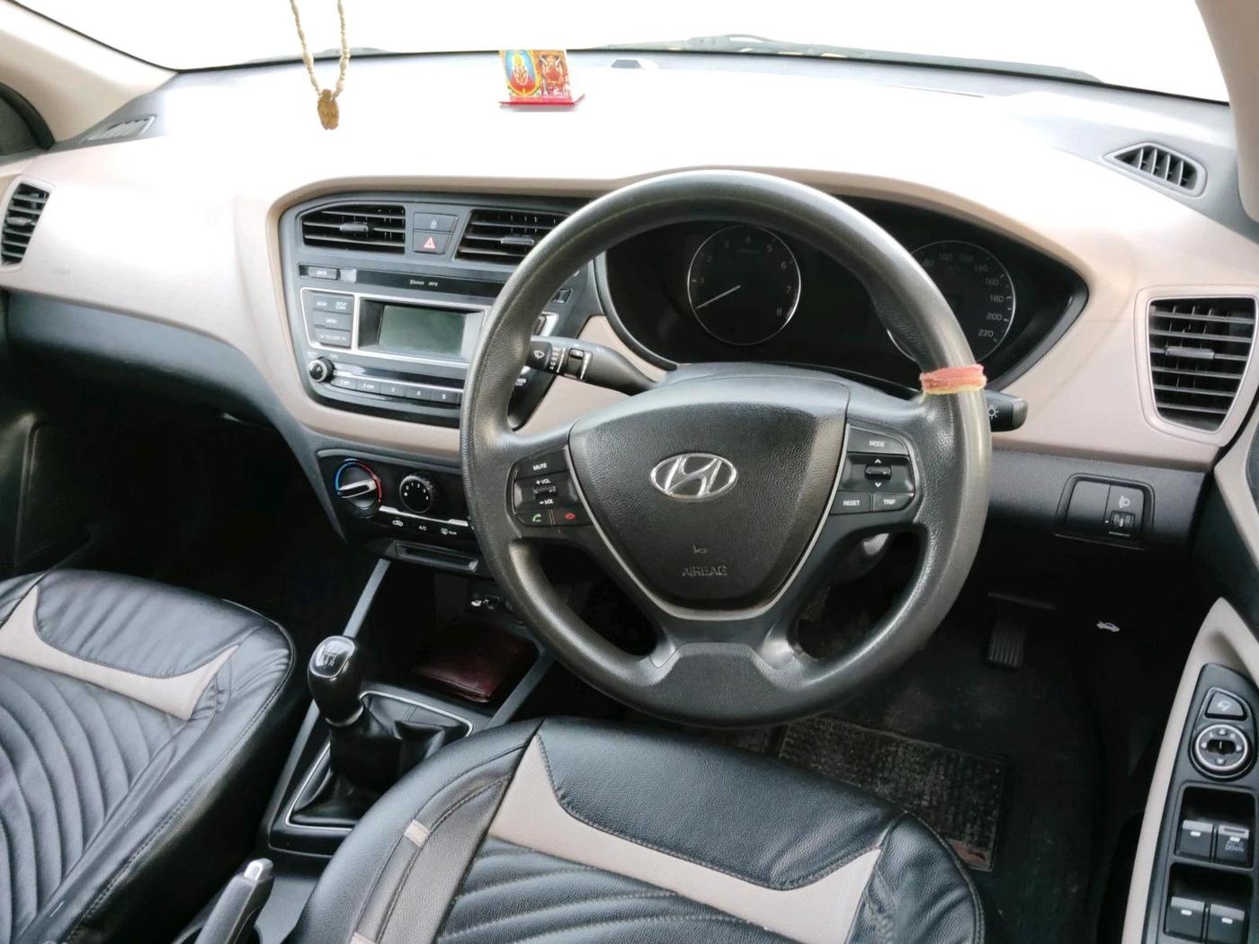 2017 Hyundai Elite i20 SPORTZ 1.2, Petrol, Manual, 90,551 km, interior
