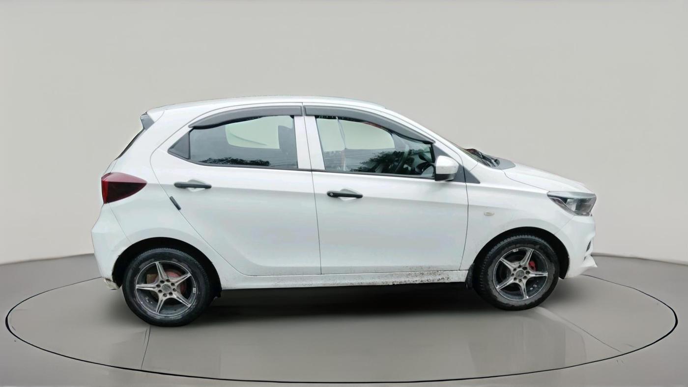 2020 Tata Tiago XE PETROL, Petrol, Manual, 58,331 km, exterior