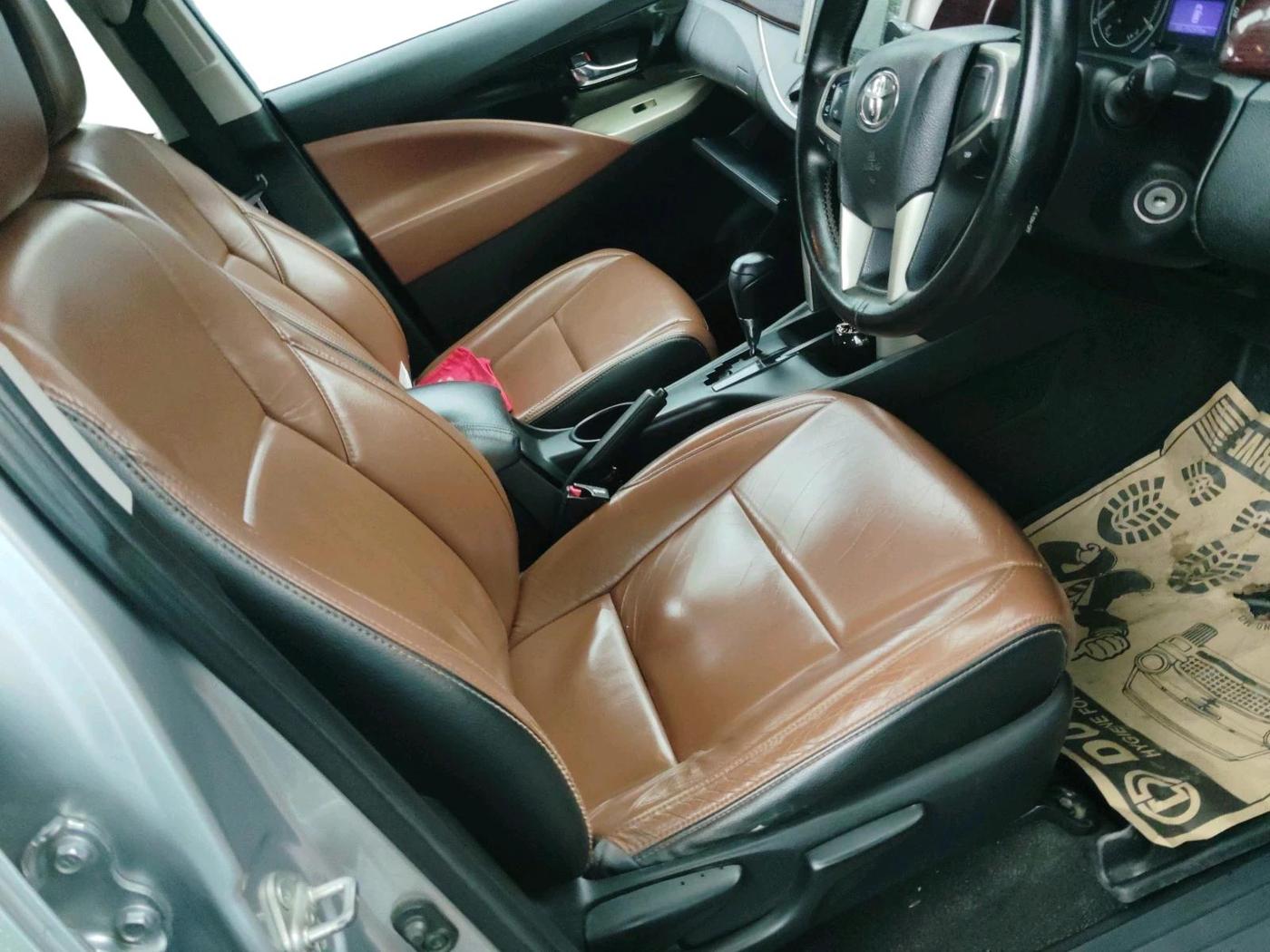 2020 Toyota Innova Crysta 2.4 GX AT 7 STR, Diesel, Automatic, 1,92,939 km, interior