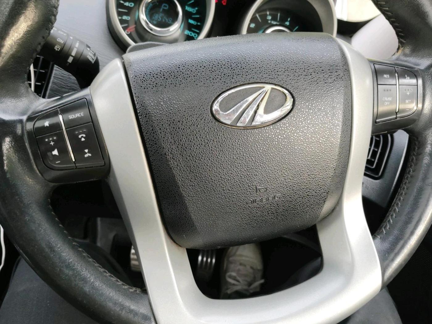 2017 Mahindra XUV500 W10 AT, Diesel, Automatic, 1,85,149 km, interior