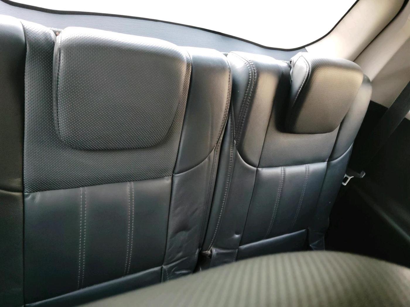 2017 Mahindra XUV500 W10 AT, Diesel, Automatic, 1,85,149 km, interior