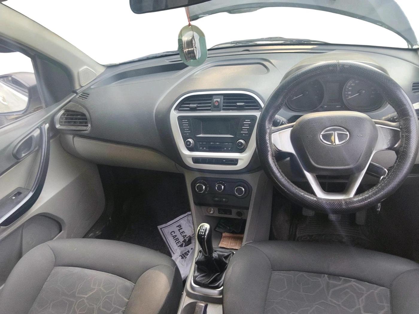2016 Tata Tiago XT PETROL, Petrol, Manual, 1,26,000 km, interior