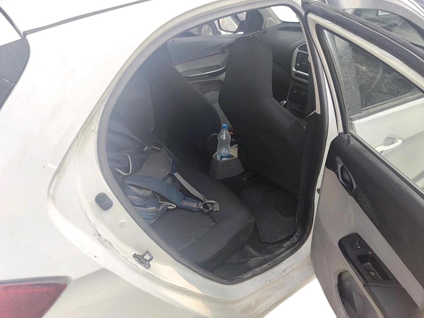 2016 Tata Tiago XT PETROL, Petrol, Manual, 1,26,000 km, interior