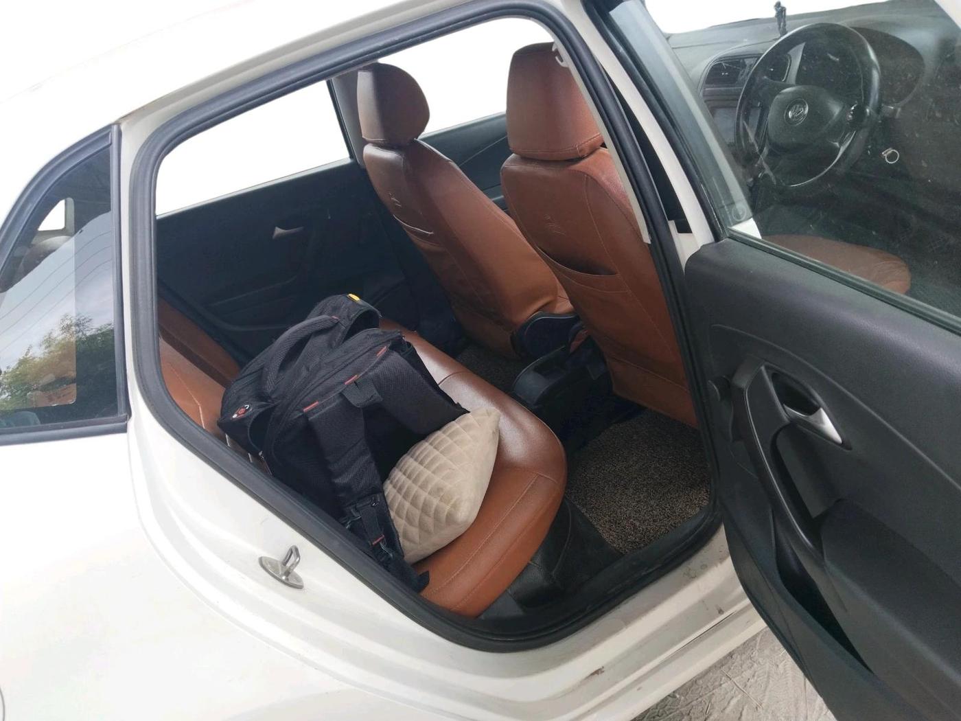 2017 Volkswagen Ameo TRENDLINE 1.5L, Diesel, Manual, 2,32,040 km, interior