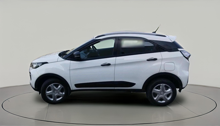 2022 Tata NEXON XM PETROL, Petrol, Manual, 40,263 km, exterior