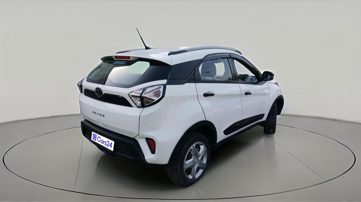 2022 Tata NEXON XM PETROL, Petrol, Manual, 40,263 km, exterior