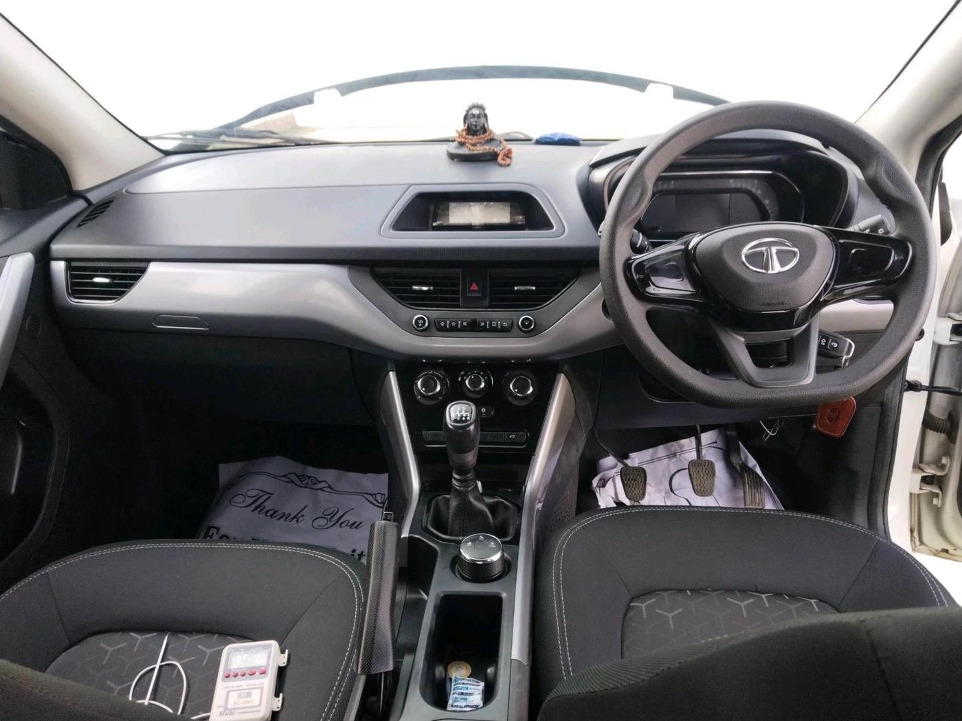 2022 Tata NEXON XM PETROL, Petrol, Manual, 40,263 km, interior