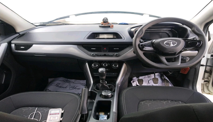 2022 Tata NEXON XM PETROL, Petrol, Manual, 40,263 km, interior
