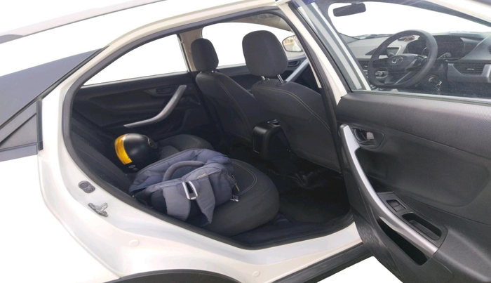 2022 Tata NEXON XM PETROL, Petrol, Manual, 40,263 km, interior