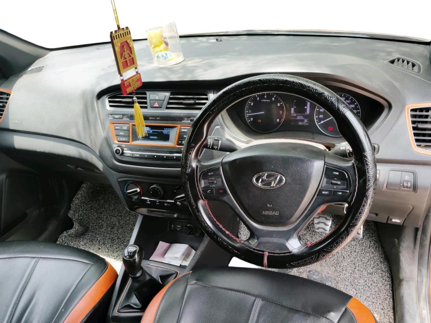 2016 Hyundai i20 Active 1.2 S, Petrol, Manual, 99,000 km, interior