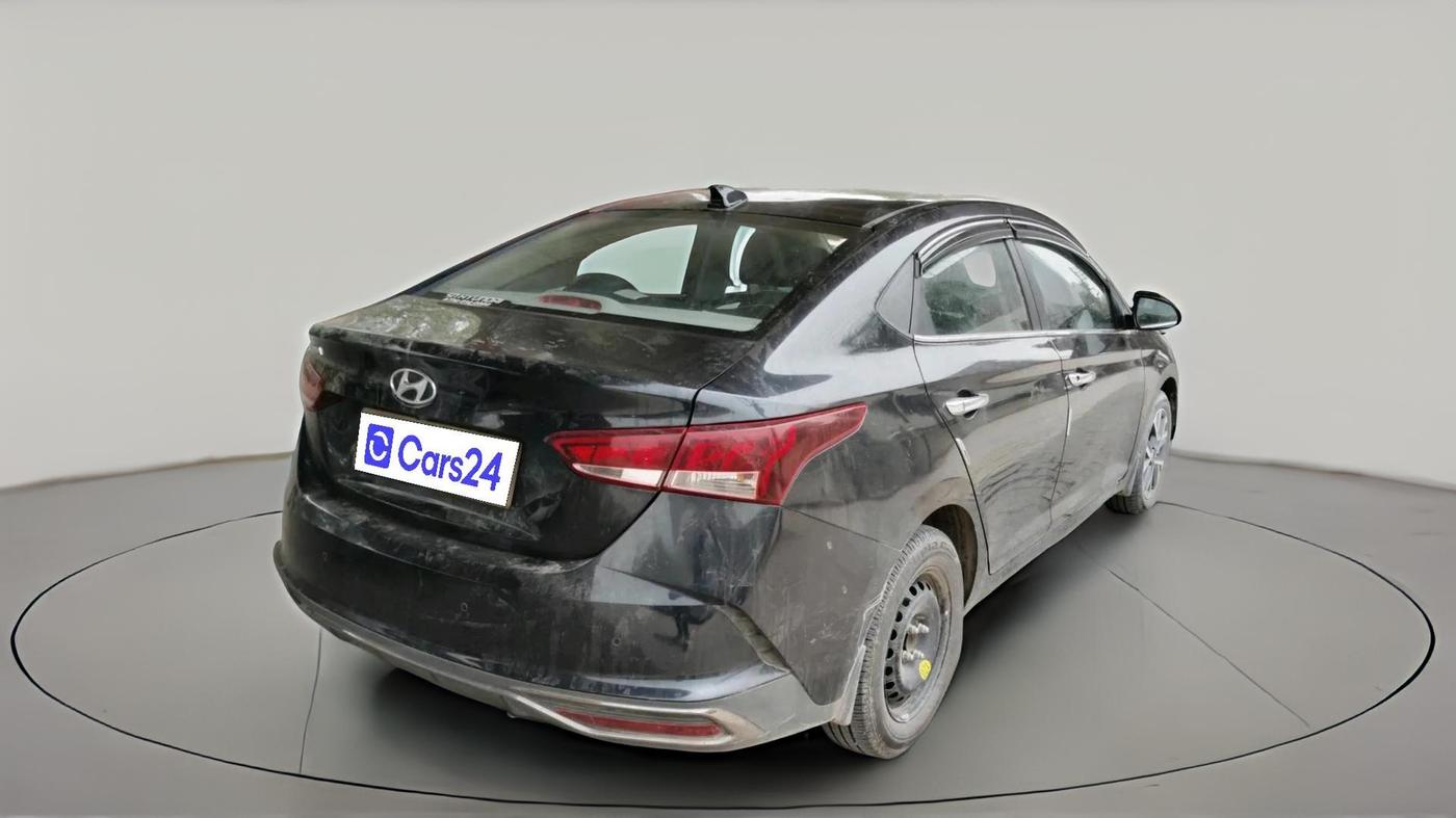2022 Hyundai Verna S PLUS 1.5 CRDI, Diesel, Manual, 30,996 km, exterior