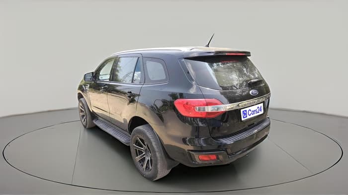 2016 Ford Endeavour TREND 2.2 4X2 AT, Diesel, Automatic, 1,18,777 km, exterior