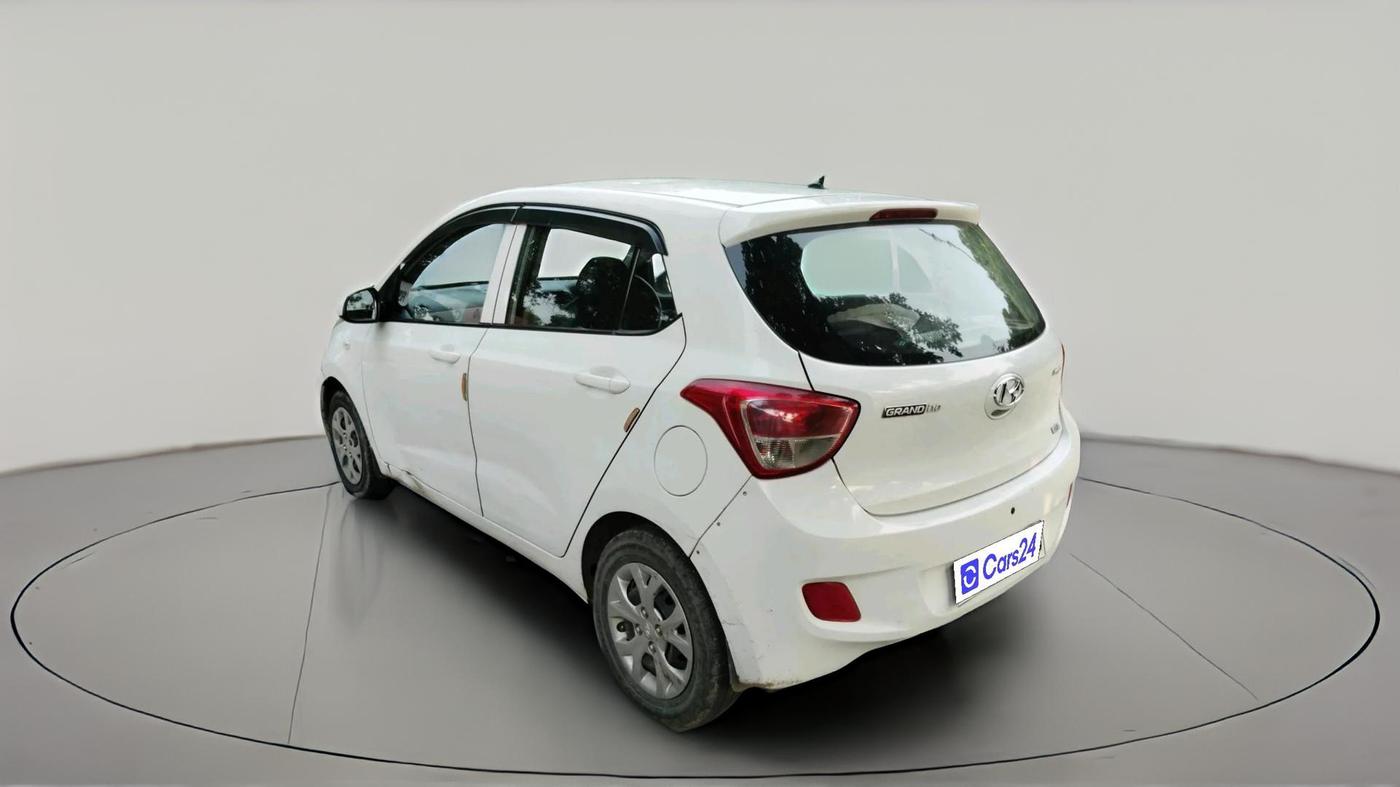 2015 Hyundai Grand i10 MAGNA 1.2 KAPPA VTVT, Petrol, Manual, 1,59,848 km, exterior