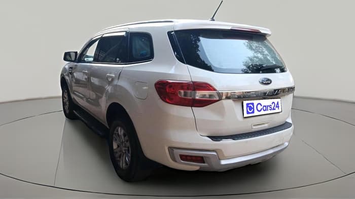 2018 Ford Endeavour TREND 2.2 4X2 AT, Diesel, Automatic, 1,01,950 km, exterior