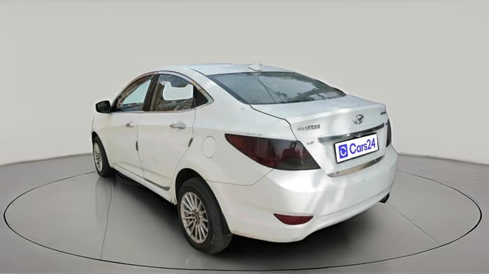 2013 Hyundai Verna FLUIDIC 1.6 CRDI SX OPT, Diesel, Manual, 1,89,459 km, exterior
