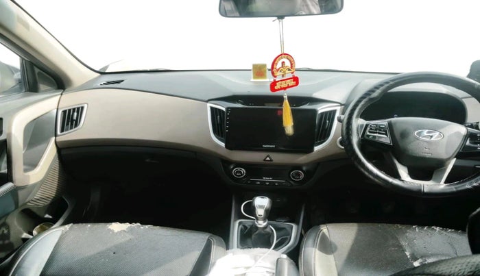2015 Hyundai Creta SX (O) 1.6 DIESEL, Diesel, Manual, 2,98,952 km, interior