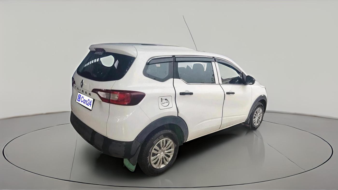 2025 Renault TRIBER RXE MT, Petrol, Manual, 23,380 km, exterior