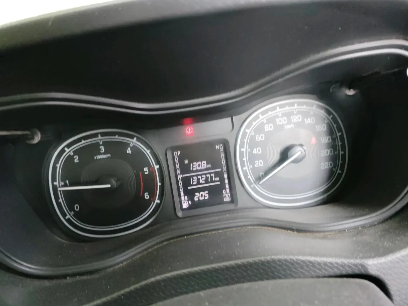 2018 Maruti Vitara Brezza VDI (O), Diesel, Manual, 1,37,277 km, interior