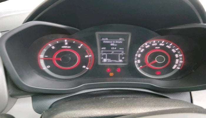 2019 Mahindra XUV300 W8 (O) 1.5 DIESEL, Diesel, Manual, 2,08,774 km, interior