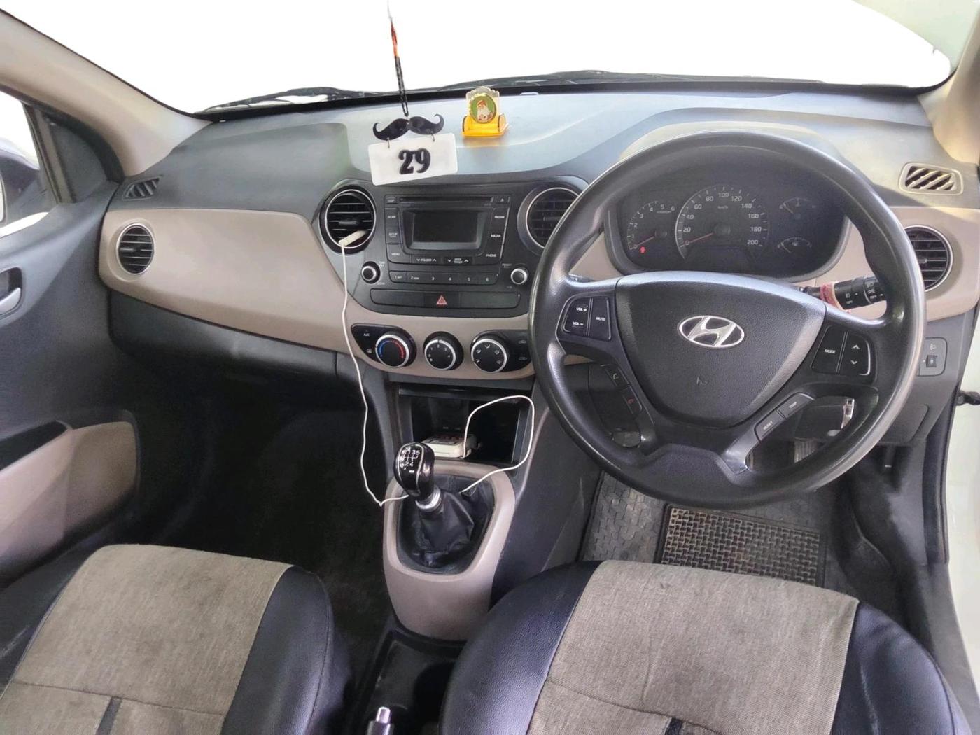 2014 Hyundai Xcent S 1.1 CRDI (O), Diesel, Manual, 1,04,213 km, interior