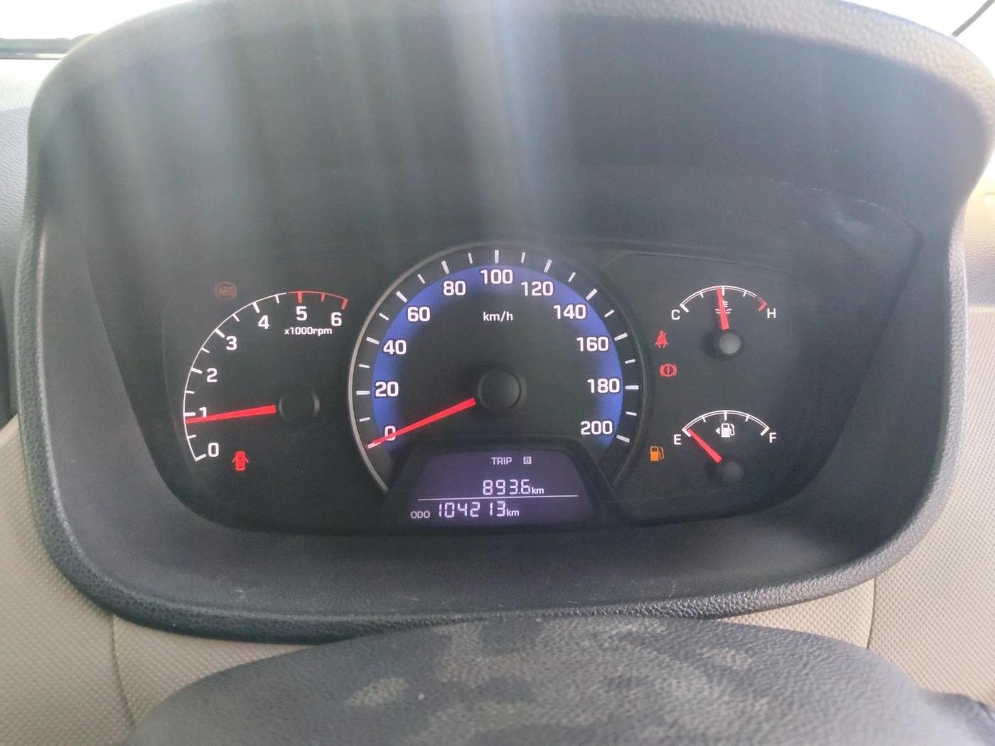 2014 Hyundai Xcent S 1.1 CRDI (O), Diesel, Manual, 1,04,213 km, interior