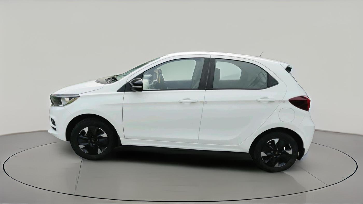 2025 Tata Tiago XT PETROL, Petrol, Manual, 5,439 km, exterior