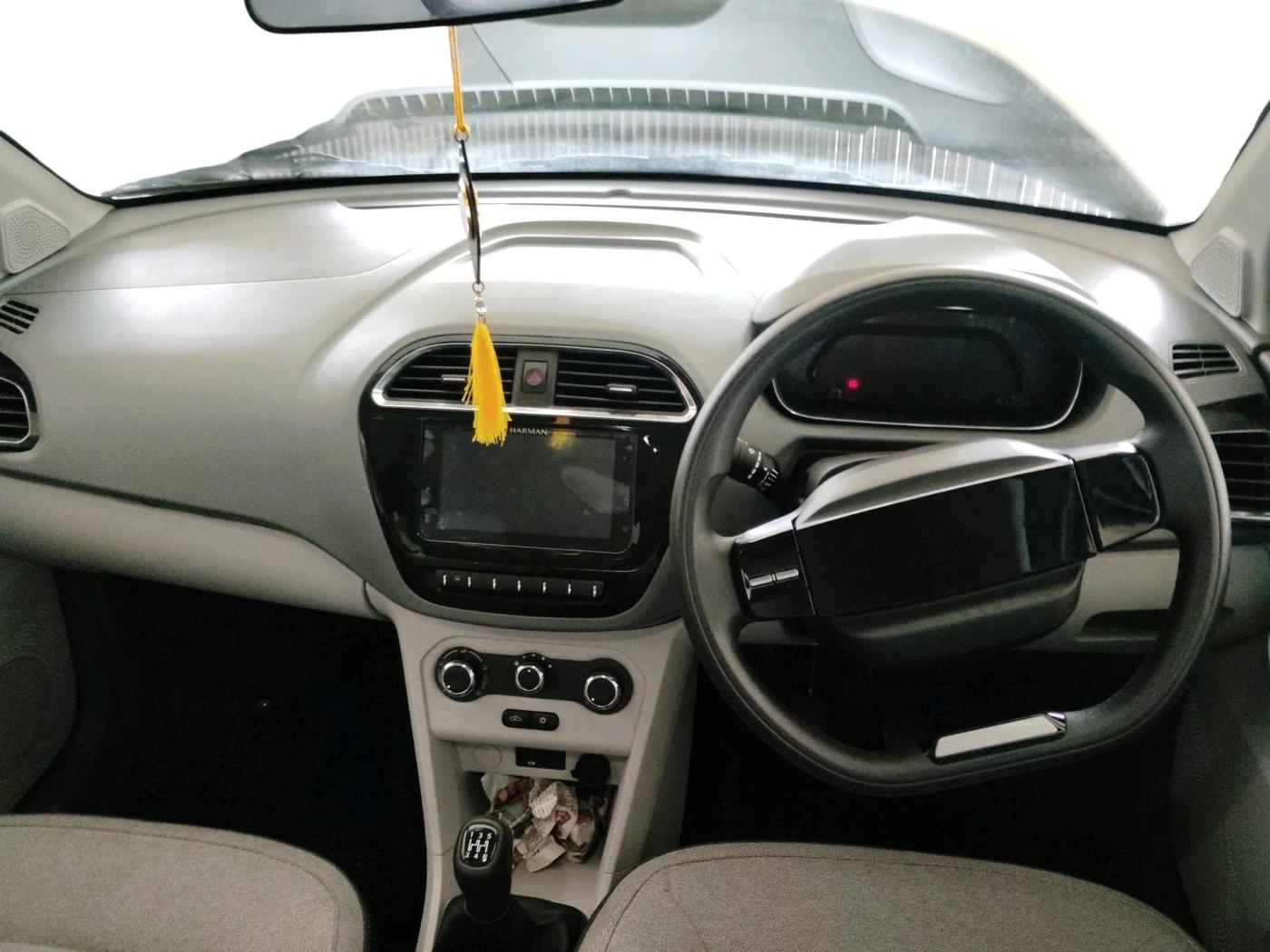 2025 Tata Tiago XT PETROL, Petrol, Manual, 5,439 km, interior