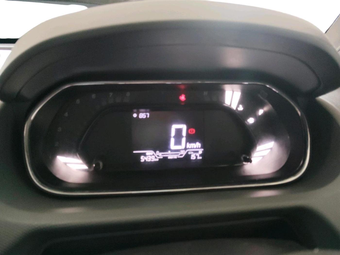 2025 Tata Tiago XT PETROL, Petrol, Manual, 5,439 km, interior
