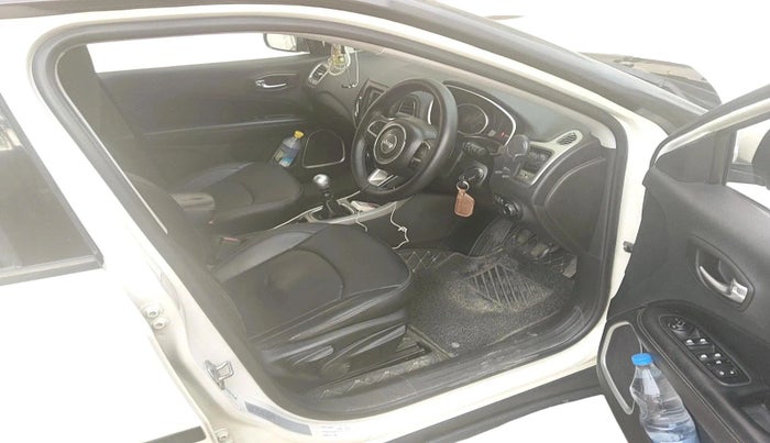 2017 Jeep Compass SPORT 2.0 DIESEL, Diesel, Manual, 1,26,161 km, interior