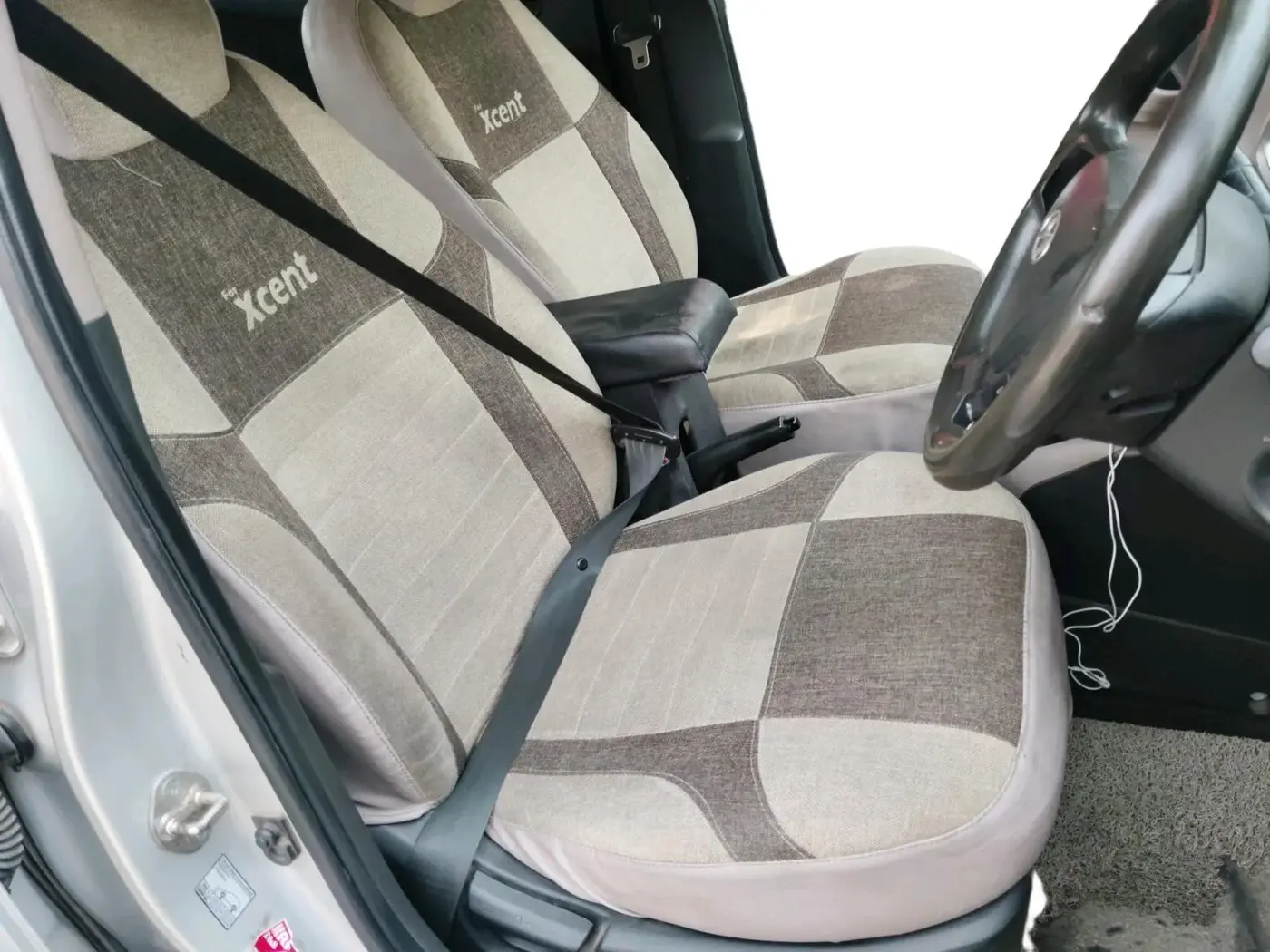 2014 Hyundai Xcent BASE 1.1, Diesel, Manual, 1,20,015 km, interior