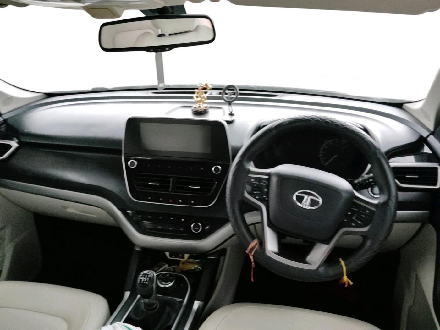 2021 Tata Safari XZ PLUS, Diesel, Manual, 74,517 km, interior