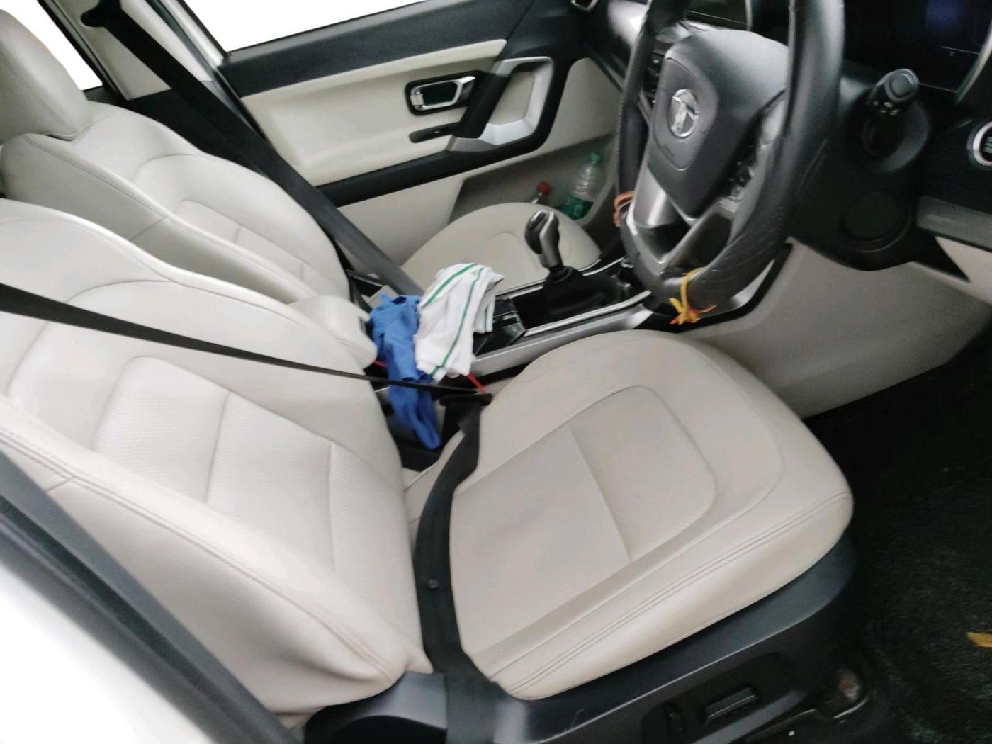 2021 Tata Safari XZ PLUS, Diesel, Manual, 74,517 km, interior