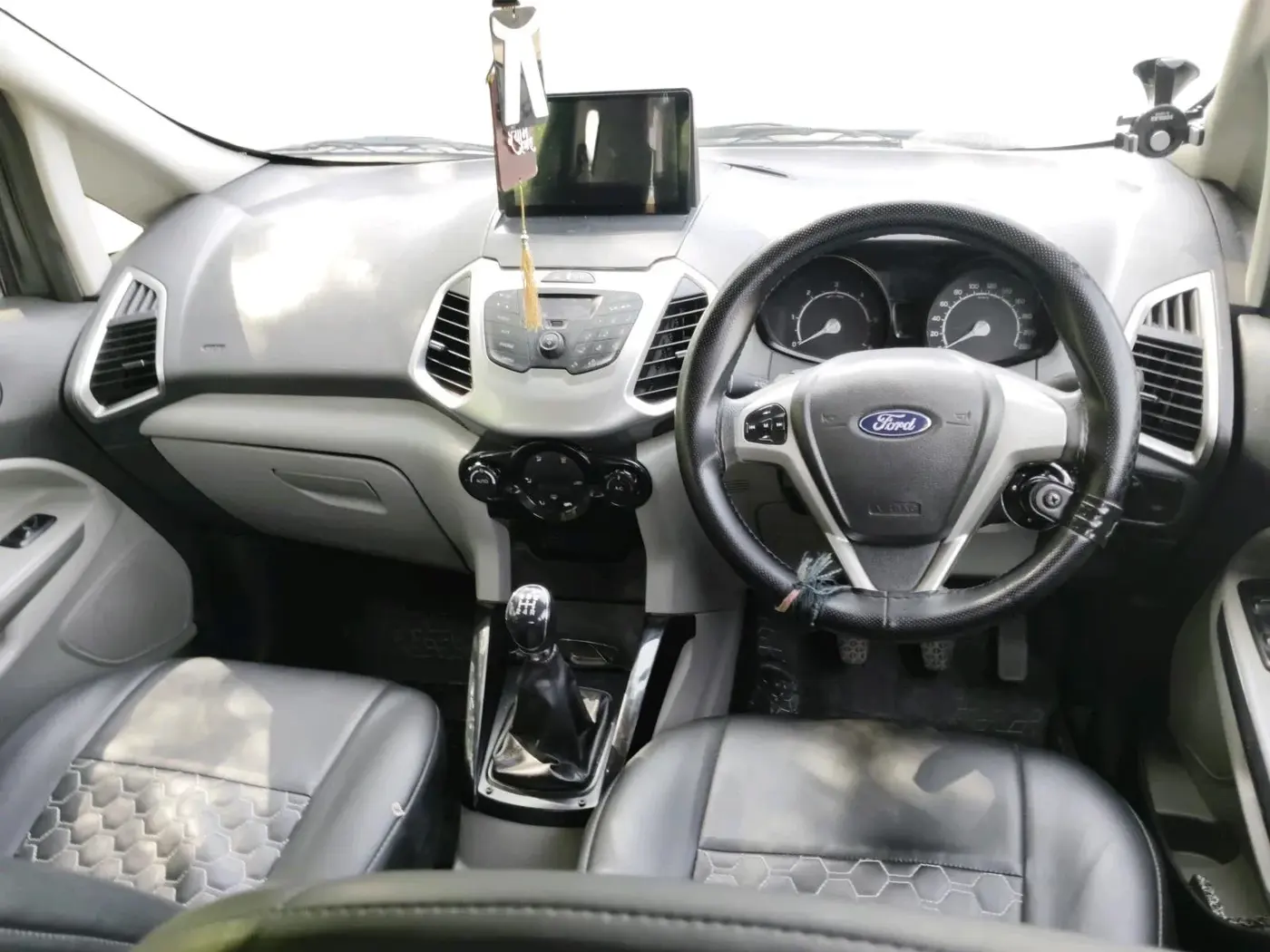 2016 Ford Ecosport TREND+ 1.5L DIESEL, Diesel, Manual, 1,45,192 km, interior