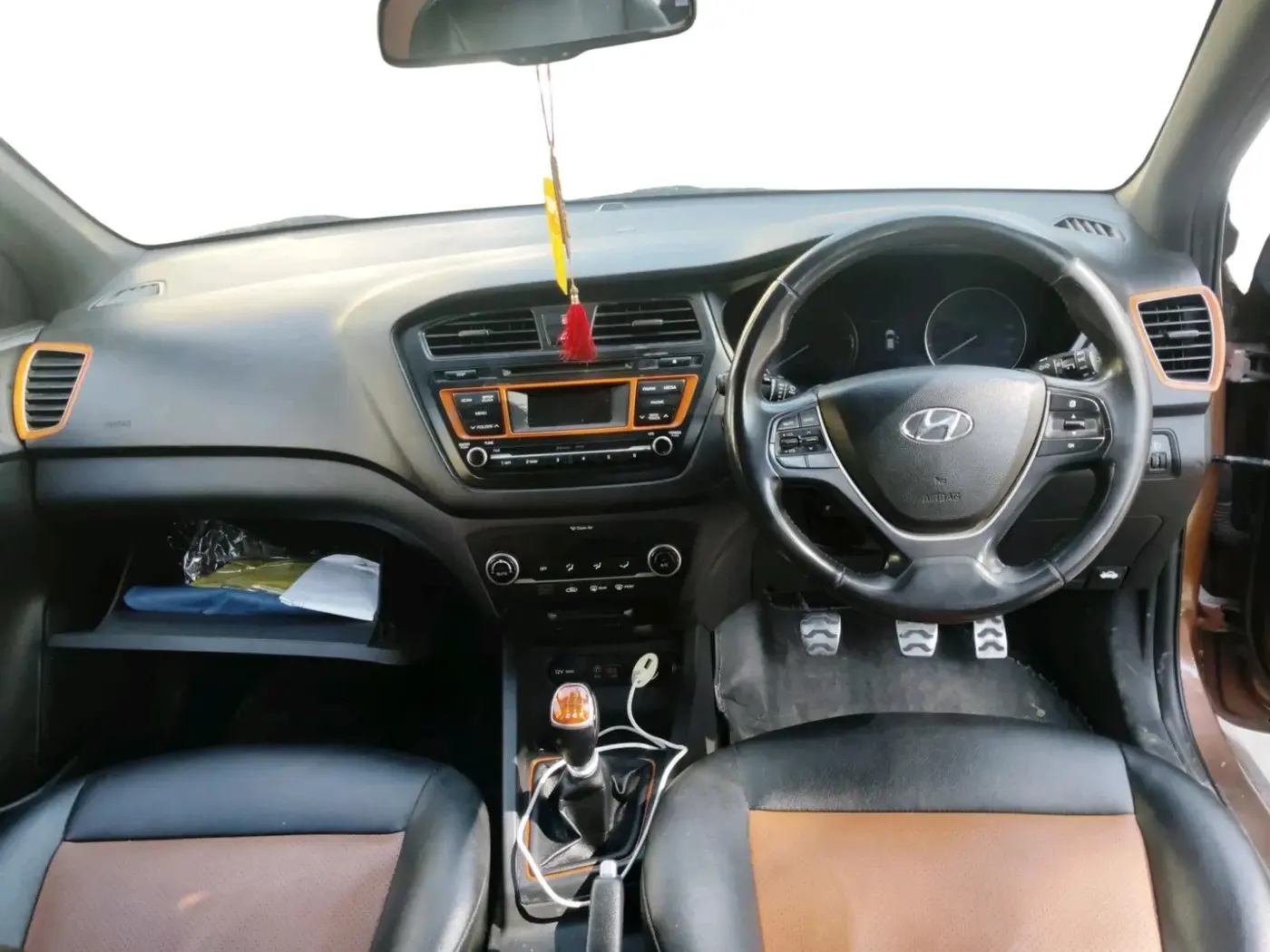 2015 Hyundai i20 Active 1.4 SX, Diesel, Manual, 1,47,164 km, interior