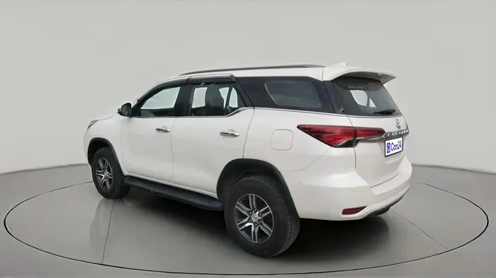 2017 Toyota Fortuner 2.8 4X2 MT, Diesel, Manual, 73,813 km, exterior