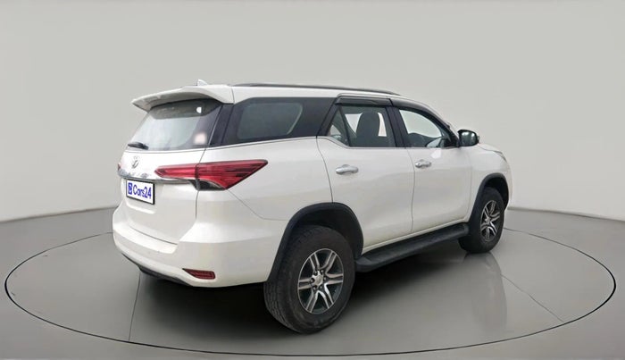 2017 Toyota Fortuner 2.8 4X2 MT, Diesel, Manual, 73,813 km, exterior