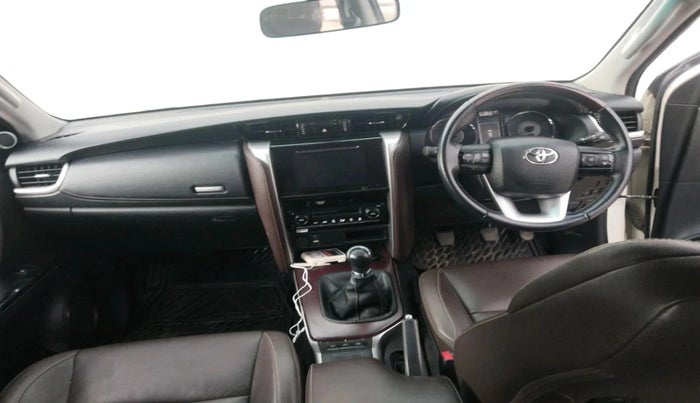 2017 Toyota Fortuner 2.8 4X2 MT, Diesel, Manual, 73,813 km, interior