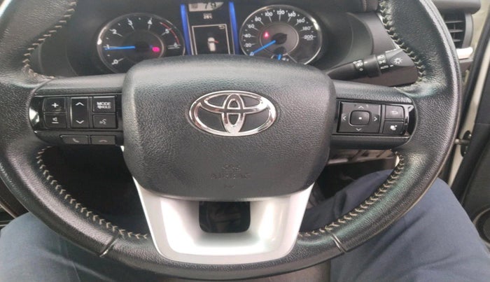 2017 Toyota Fortuner 2.8 4X2 MT, Diesel, Manual, 73,813 km, interior