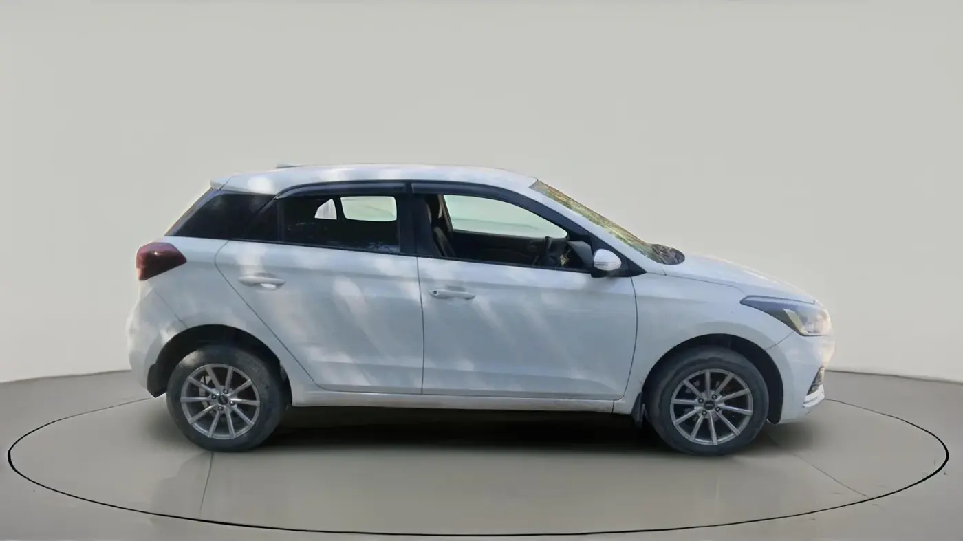 2018 Hyundai Elite i20 SPORTZ 1.4 CRDI, Diesel, Manual, 1,06,628 km, exterior