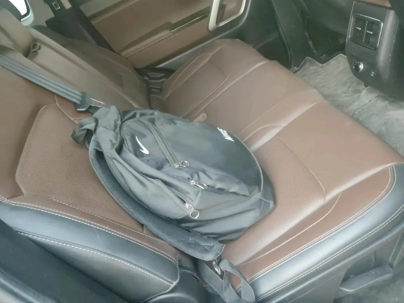 2025 Mahindra SCORPIO-N Z8 Select Diesel AT 2WD, Diesel, Automatic, 2,778 km, interior