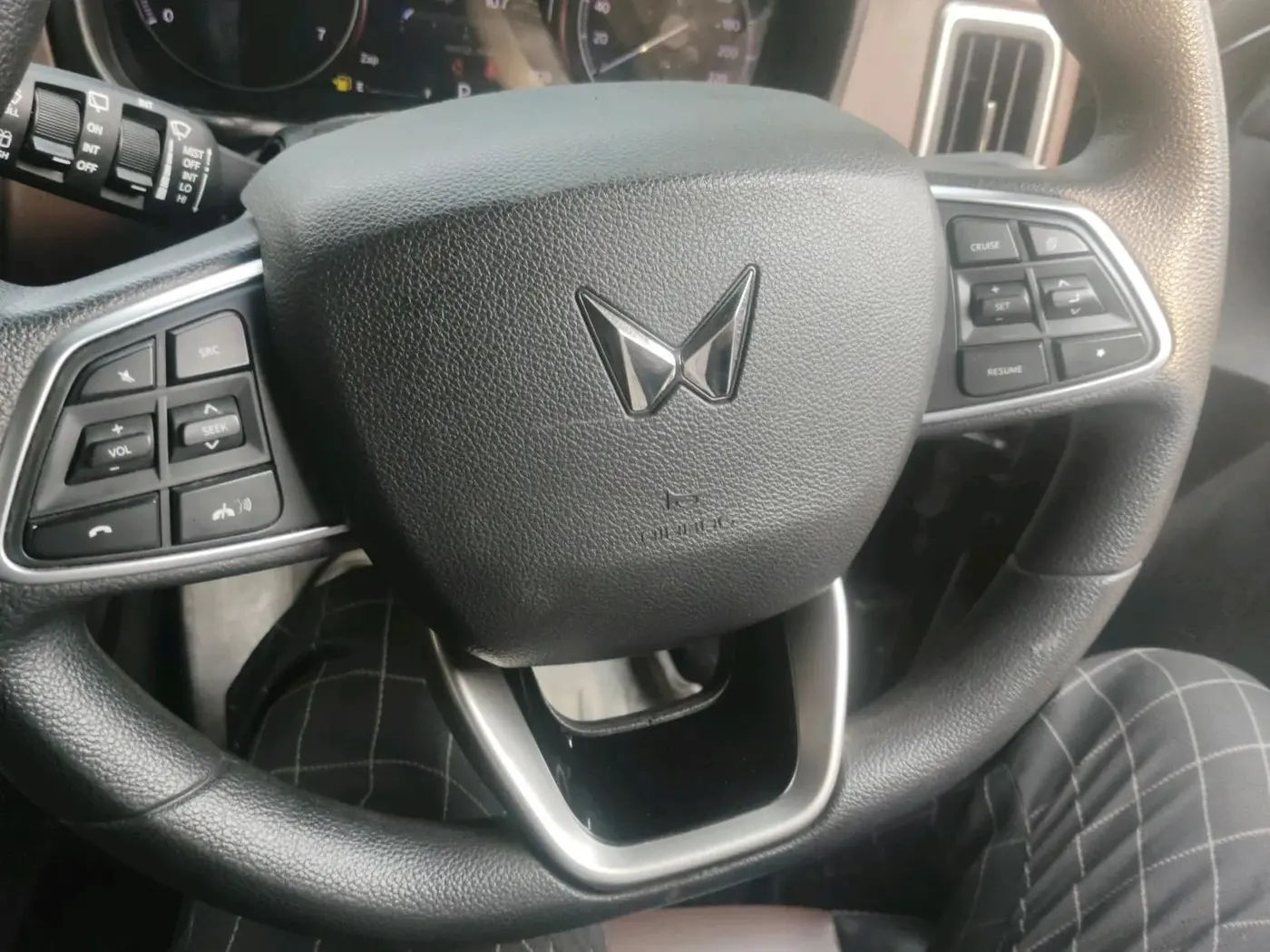 2025 Mahindra SCORPIO-N Z8 Select Diesel AT 2WD, Diesel, Automatic, 2,778 km, interior