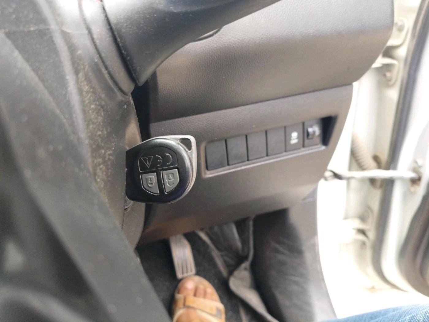 2023 Maruti Swift VXI, Petrol, Manual, 89,408 km, interior