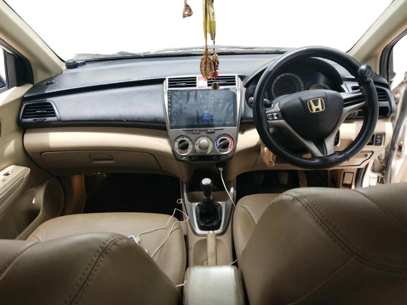 2011 Honda City 1.5L I-VTEC S MT, Petrol, Manual, 1,00,327 km, interior