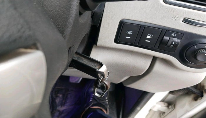 2019 Mahindra Scorpio S11 2WD, Diesel, Manual, 1,42,948 km, interior