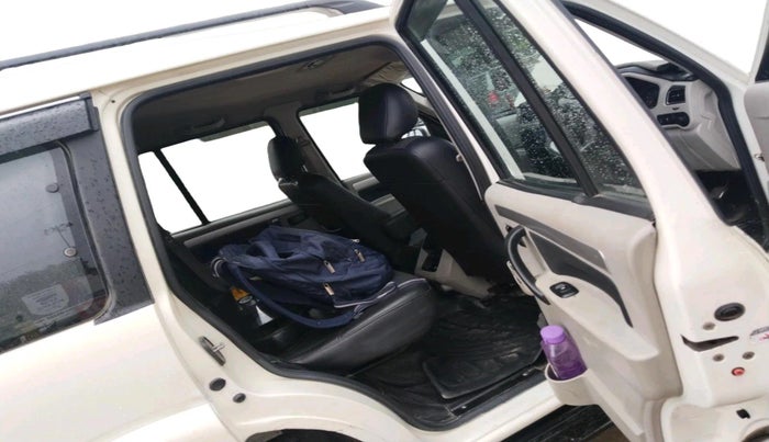 2019 Mahindra Scorpio S11 2WD, Diesel, Manual, 1,42,948 km, interior