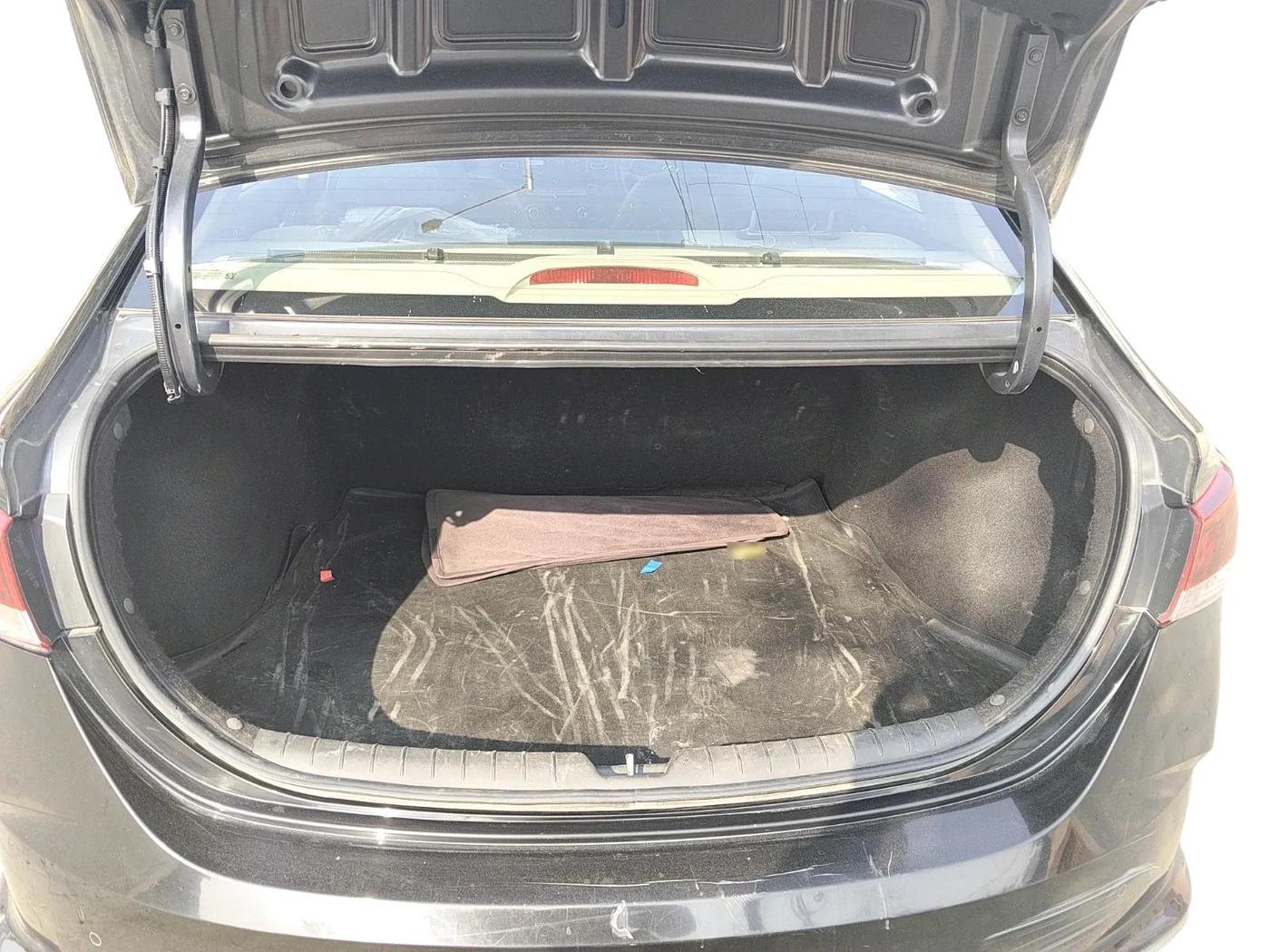 2021 Hyundai Verna SX (O) 1.5 CRDI AT, Diesel, Automatic, 1,24,740 km, exterior