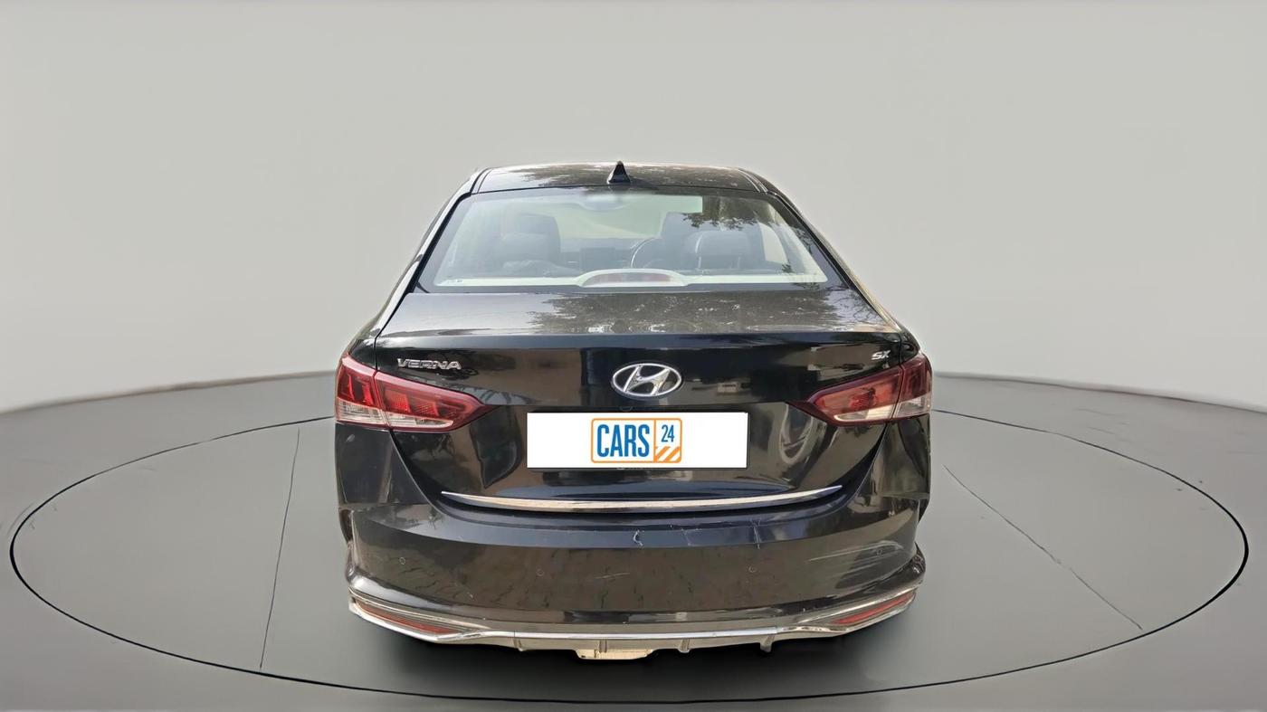 2021 Hyundai Verna SX (O) 1.5 CRDI AT, Diesel, Automatic, 1,24,740 km, exterior