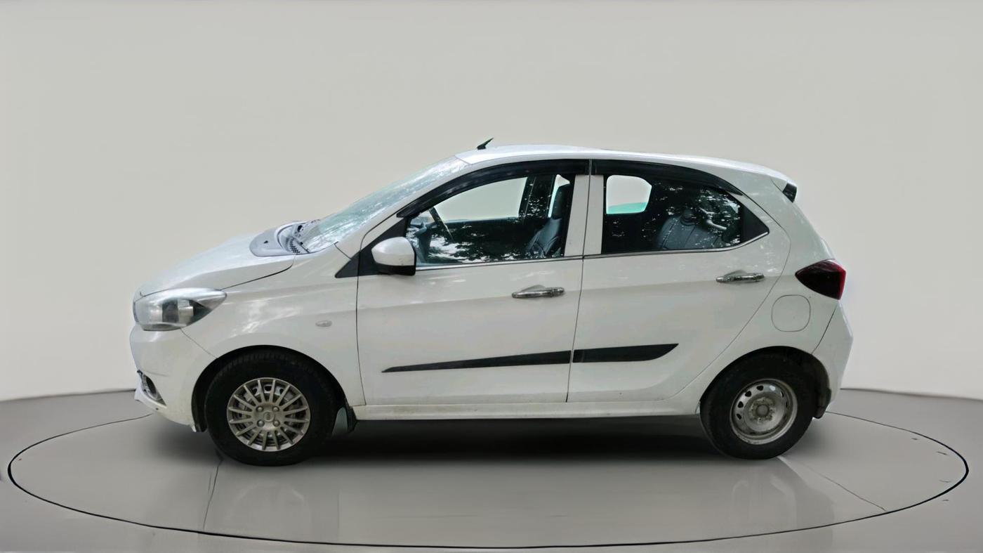 2017 Tata Tiago XE DIESEL, Diesel, Manual, 56,999 km, exterior